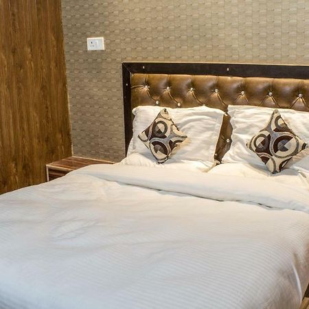Hotel Varanasi Ganges 외부 사진