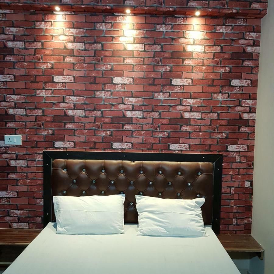 Hotel Varanasi Ganges 외부 사진