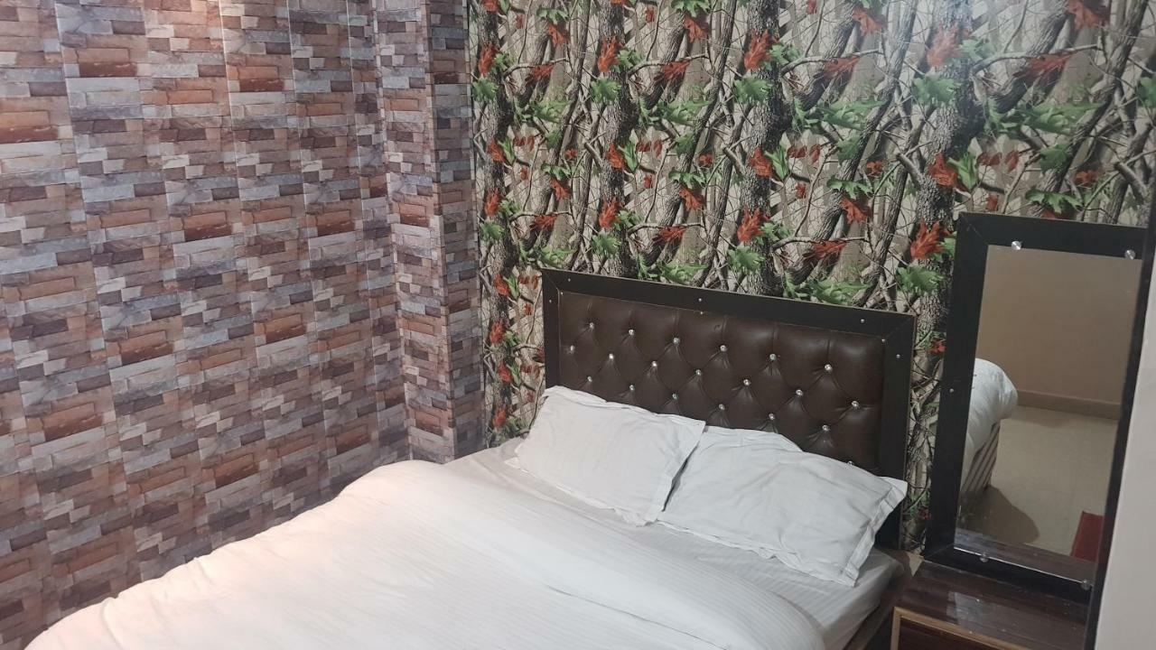Hotel Varanasi Ganges 외부 사진