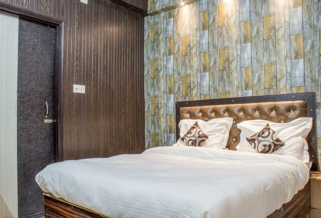 Hotel Varanasi Ganges 외부 사진